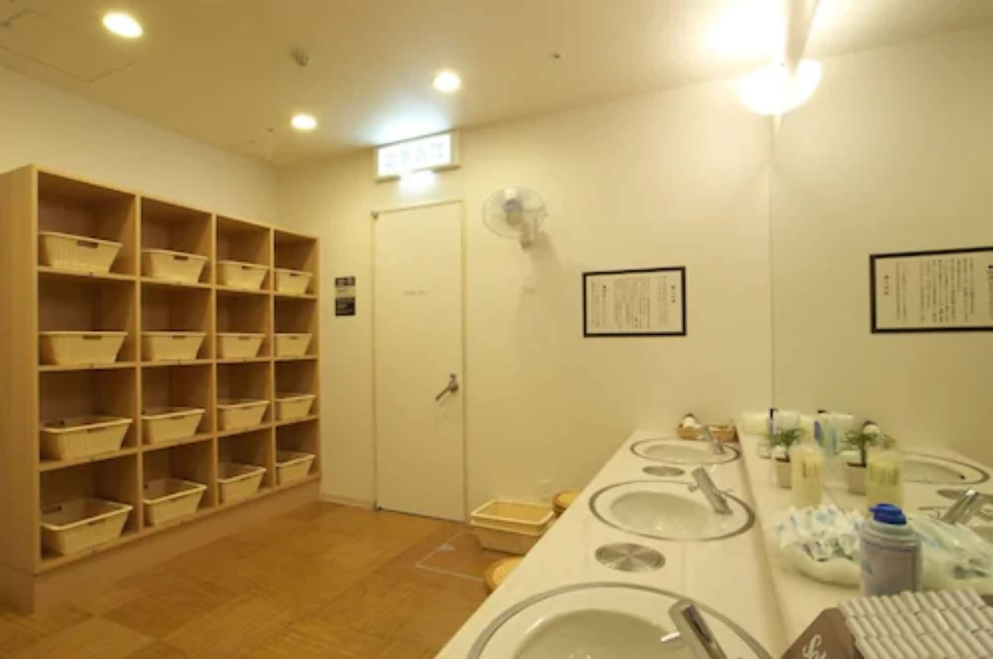 Hotel Route-Inn Sapporo Ekimae Kitaguchi Exterior photo